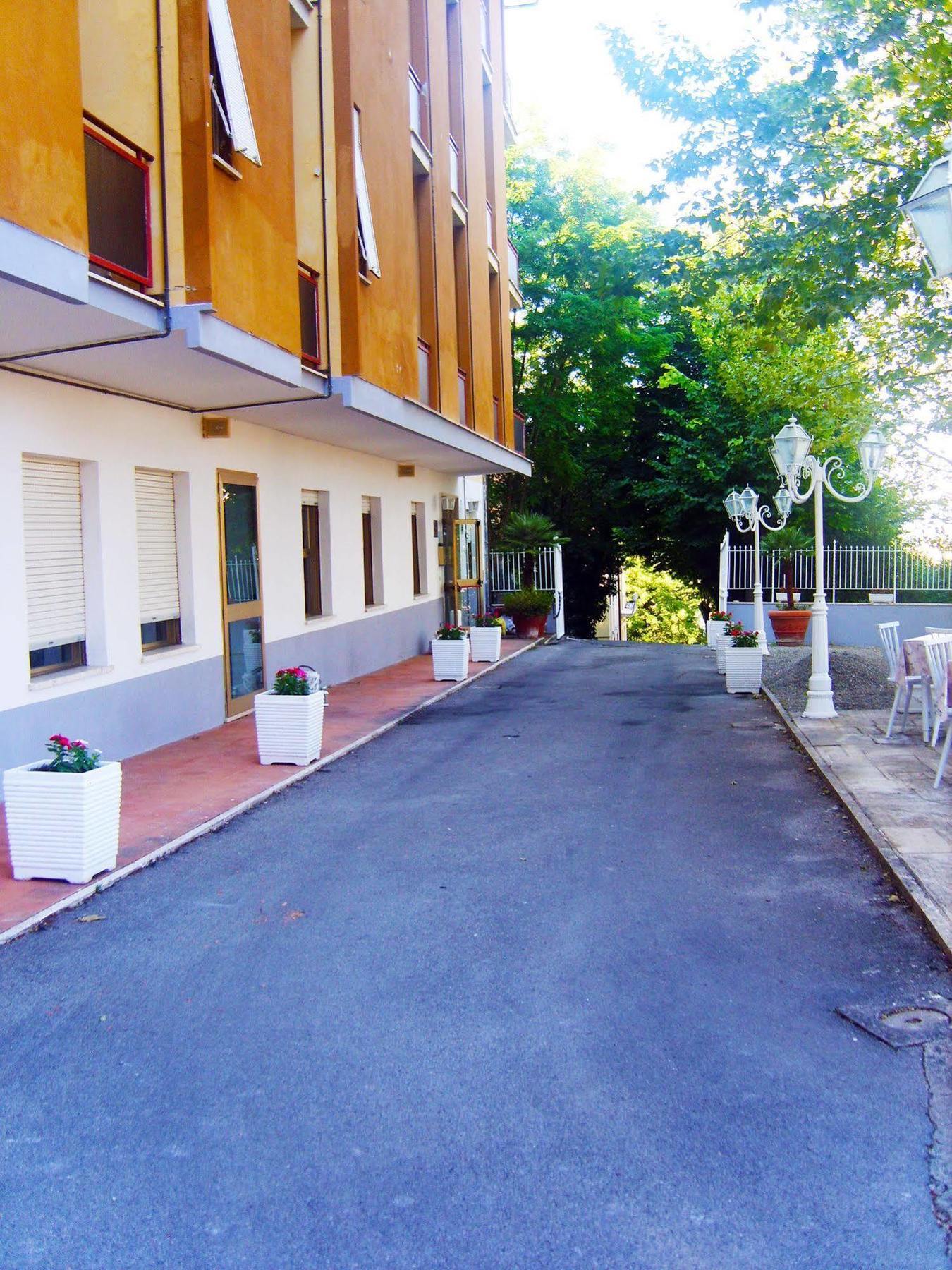 Hotel Panorama Chianciano Terme Exterior photo